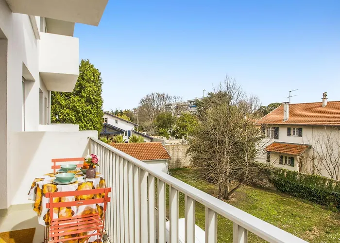 T3 Design Et Familial Avec Parking Proche Commodites بياريتز