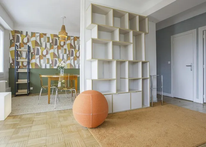 Appartement T3 Design Et Familial Avec Parking Proche Commodites